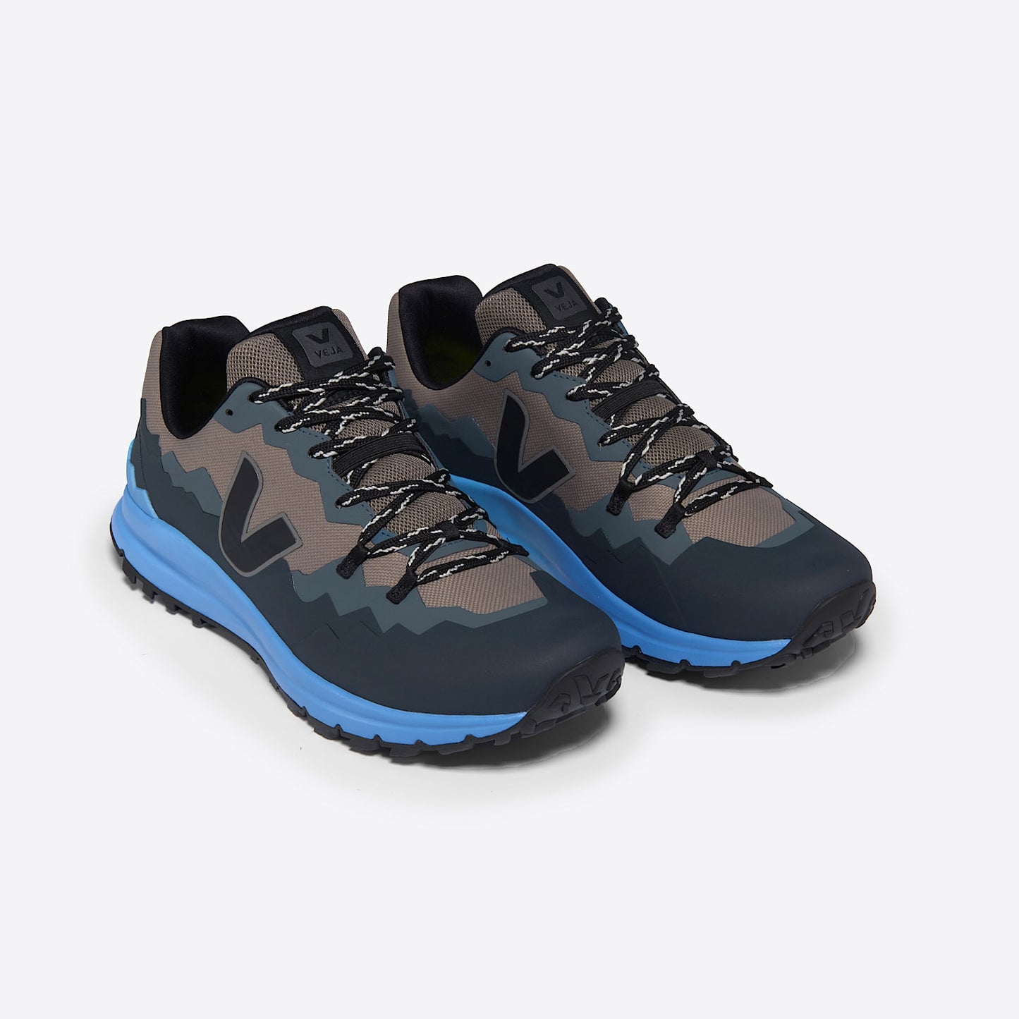 FITZ ROY TREK-SHELL BASALTE BLACK CELESTE - VEJA ON SALE