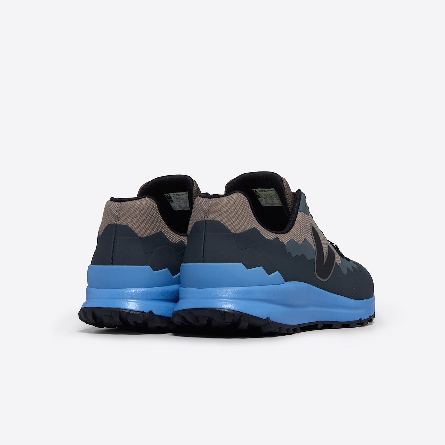 FITZ ROY TREK-SHELL BASALTE BLACK CELESTE - VEJA ON SALE