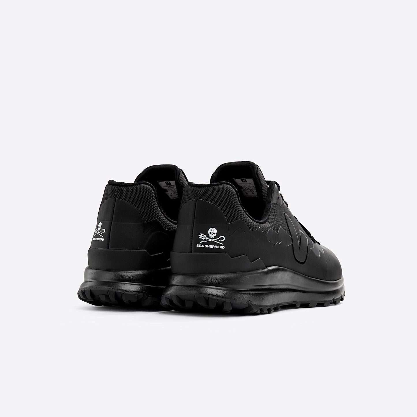 FITZ ROY TREK-SHELL VEJA X SEA SHEPHERD FULL BLACK - VEJA US